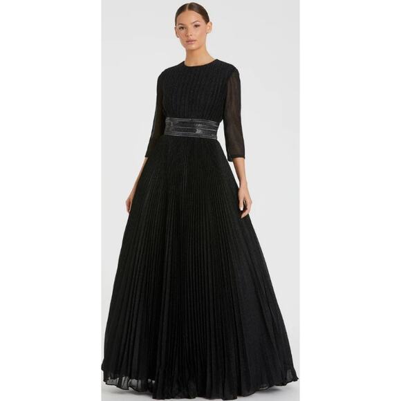 Ieena for Mac Duggal Shimmering Pleated A Line 3/4 Sleeve Gown Black Womens 10